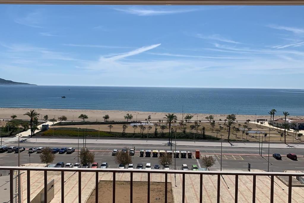 Vistas Frontales Al Mar Lejlighed Empuriabrava Eksteriør billede