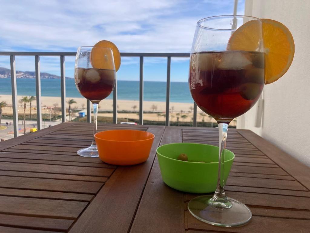 Vistas Frontales Al Mar Lejlighed Empuriabrava Eksteriør billede